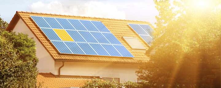 Haus mit Solaranlage