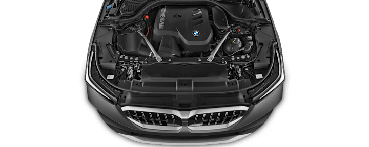 BMW 5er Motor mit offener Motorhaube