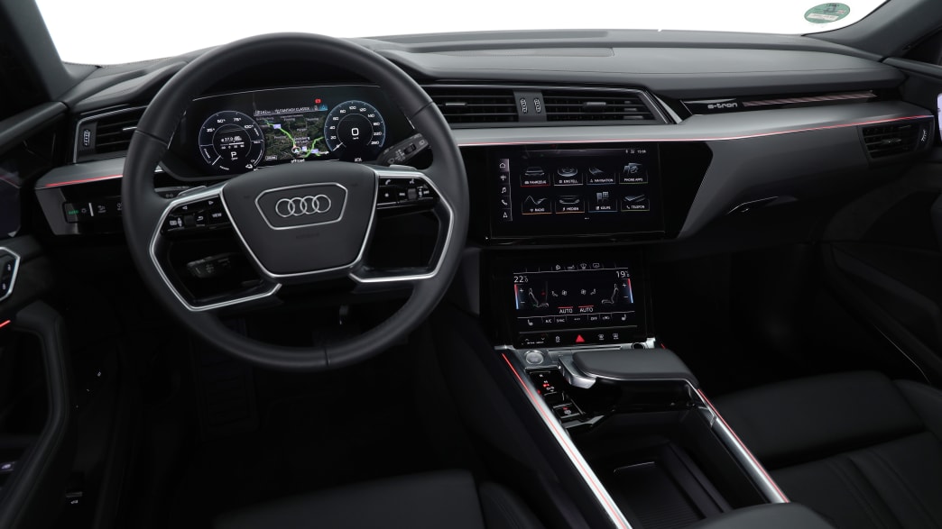 Vergleichstest Audi E-Tron Cockpit