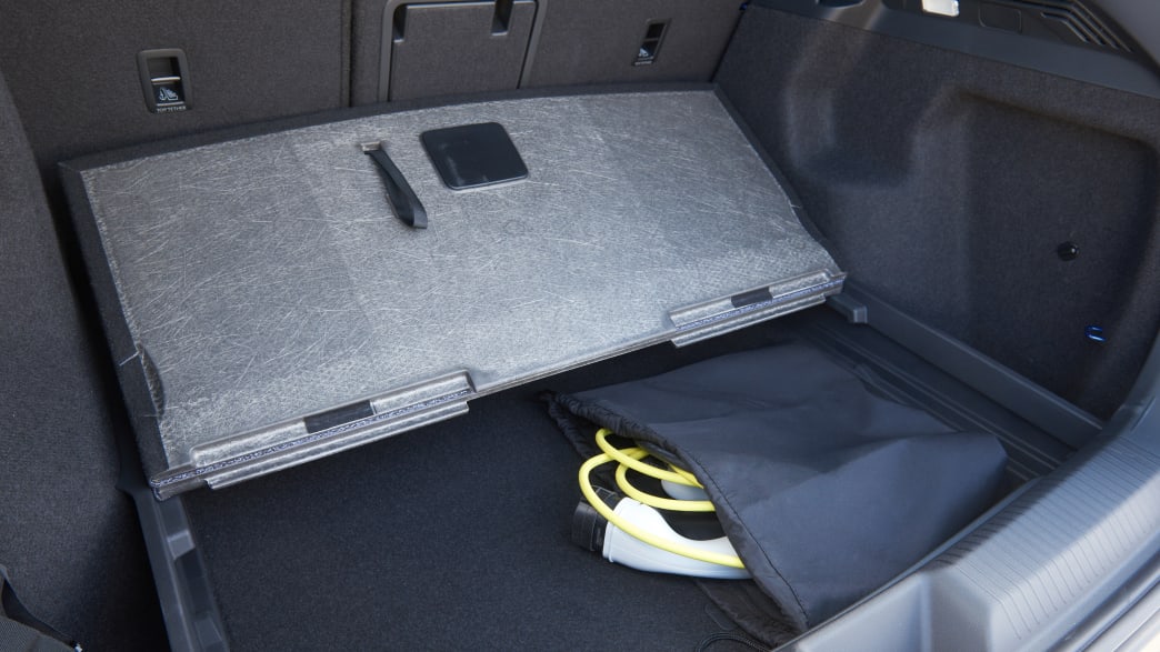 Doppelter Boden im Kofferraum des VW ID4