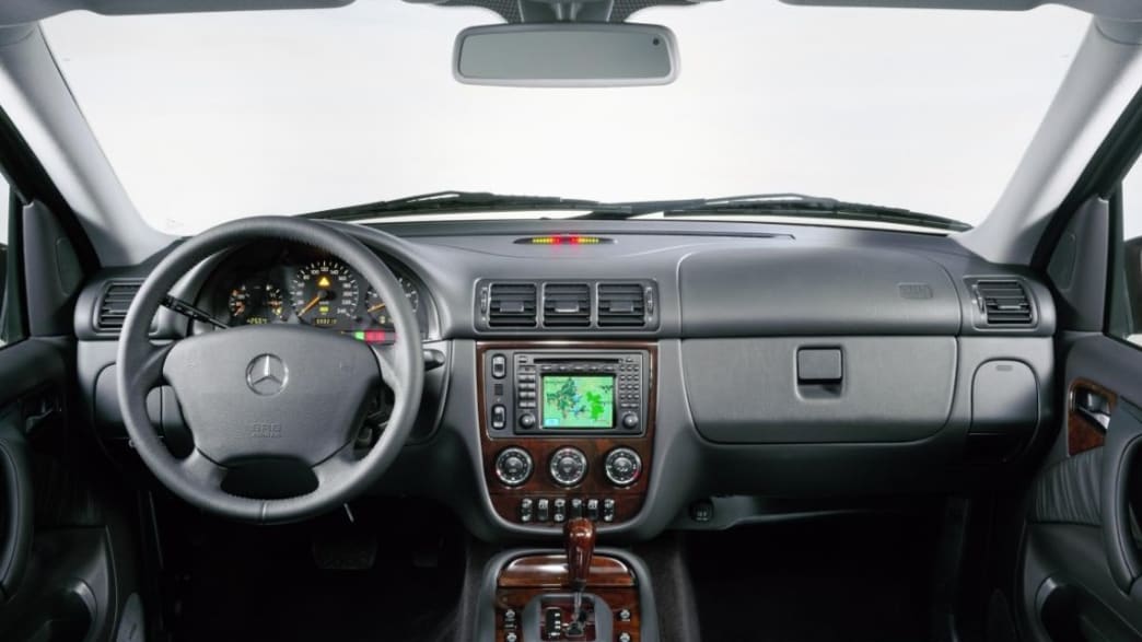 Mercedes Benz Ml 400 Cdi Automatik 06 01 07 05 Technische Daten Bilder Preise Adac