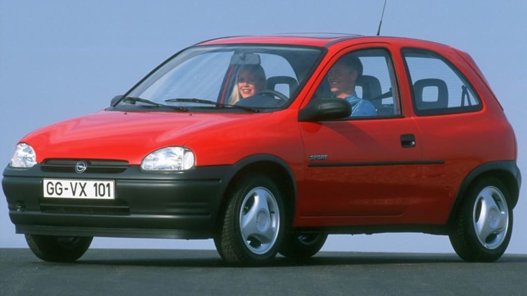 Opel Corsa 1.4 16V Grand Slam (01/95 - 02/96) 2