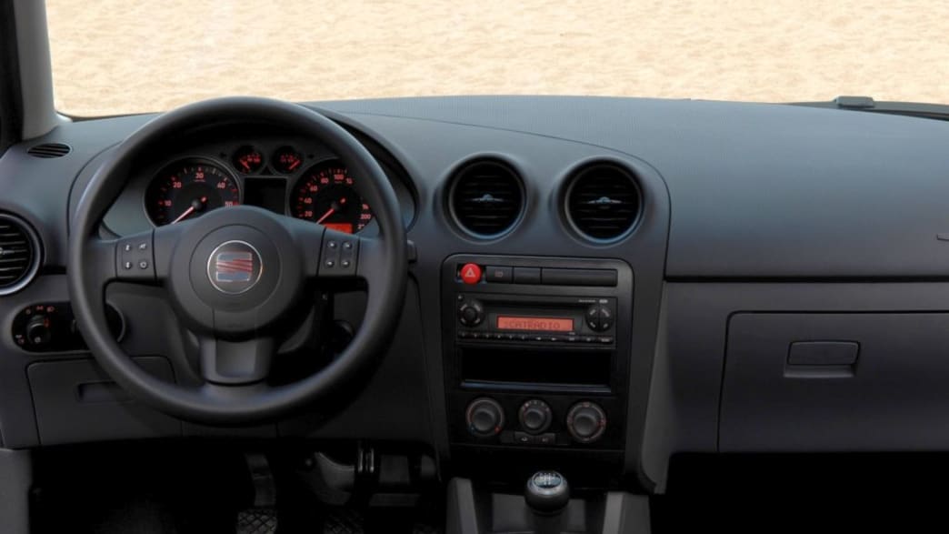 SEAT Ibiza 1.4 16V Reference Automatik (04/06 - 02/08) 5