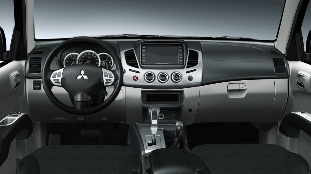Mitsubishi L200 Club Cab 2.5 DI-D Inform Easy Select 4WD (02/10 - 10/13) 4