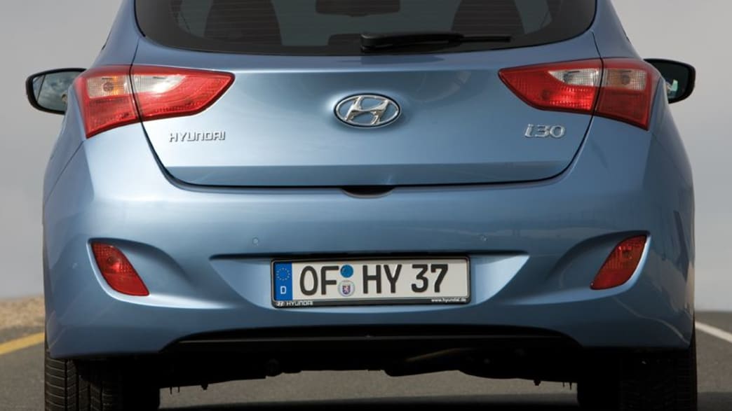 Hyundai i30 1.4 FIFA World Cup Edition (09/13 - 04/15) 4