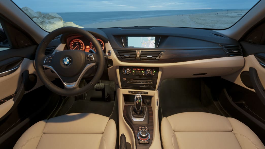 BMW X1 xDrive20d xLine Steptronic (07/12 - 06/15) 5