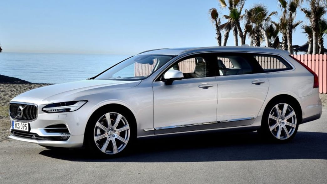 Volvo V90 T4 Momentum Automatik (10/17 - 03/18): Technische Daten, Bilder,  Preise | ADAC