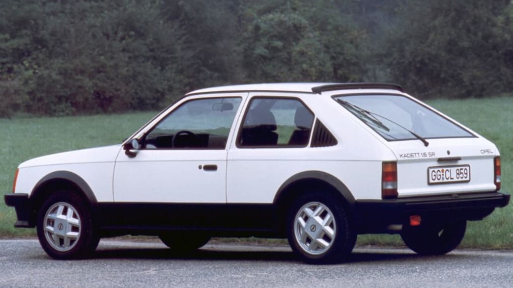 Opel Kadett 1.6 Diesel Berlina (04/82 - 09/83) 3