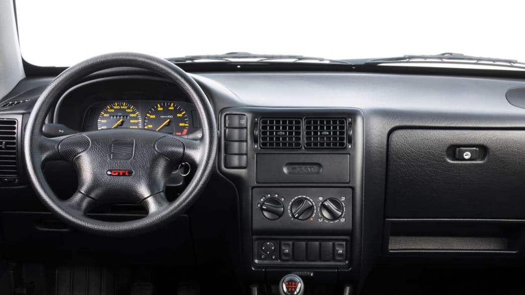 SEAT Ibiza 1.8 16V GTI (07/94 - 08/96) 4