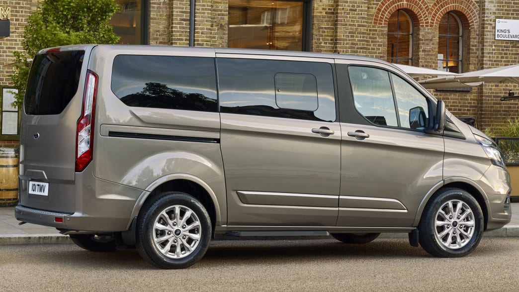 Ford Tourneo Custom 320 L1 2.0 EcoBlue Titanium X (07/20 - 03/22 ...