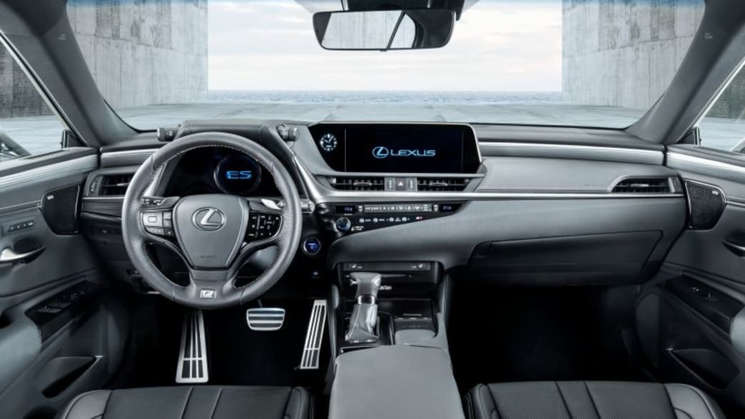 Lexus ES 300h Executive Automatik (03/19 - 11/19) 5