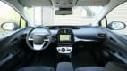 Blick in das Cockpit des Toyota Prius Hybrid Wagens