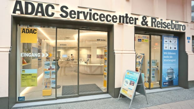Außenansicht ADAC Geschäftsstelle & Reisebüro Schwerin