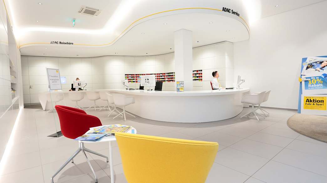 Innenansicht ADAC Geschäftsstelle & Reisebüro Schwerin