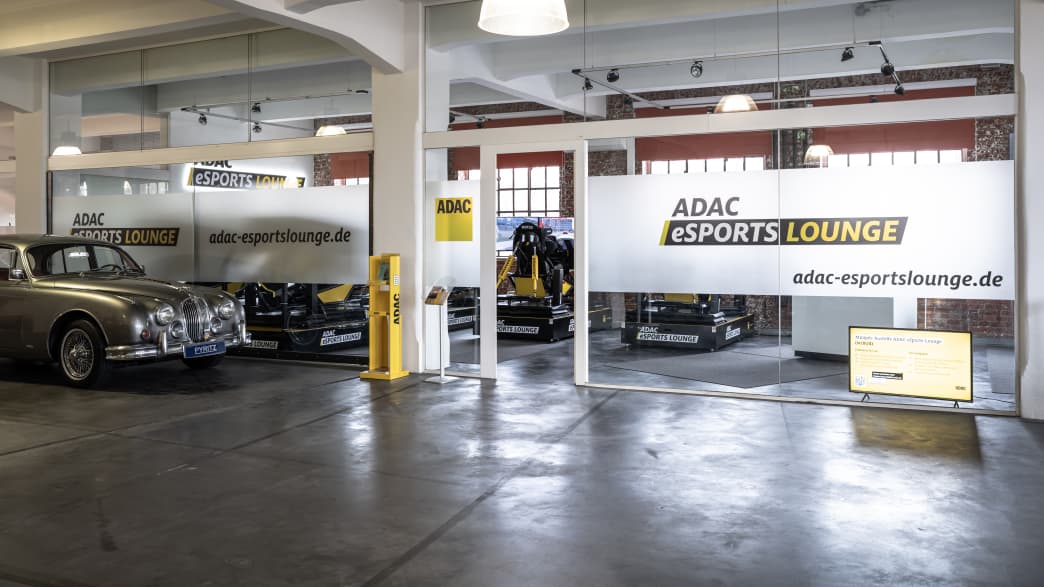 ADAC eSports Lounge in der Klassikstadt Frankfurt