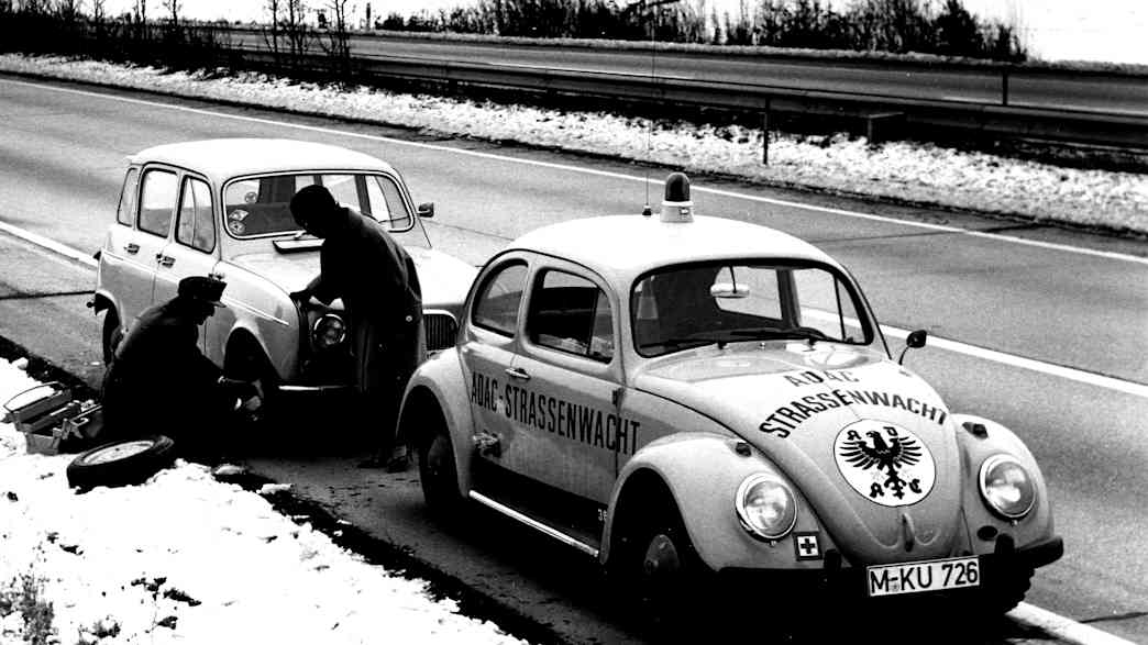 Bei Wind und Wetter unterwegs: Die Männer der ADAC Straßenwacht
