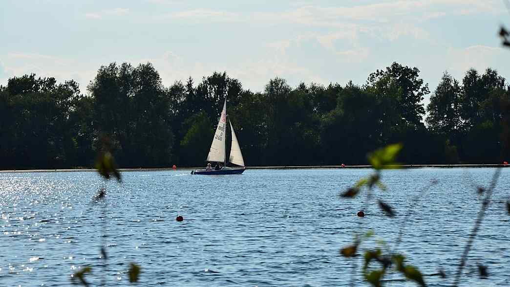 Guggenberger See, Blick von der DLRG Station