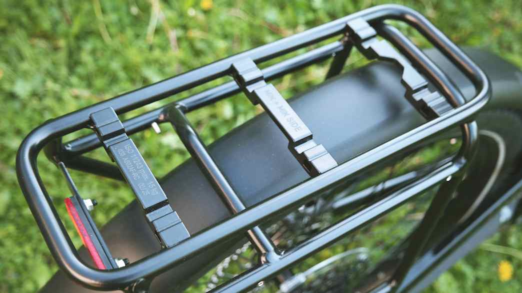 Der Gepäckträger des E-Bike-Fahrbericht ADVENTR 10