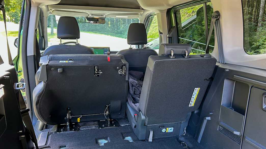 Rückbank des Ford Tourneo E-Courier, Innenraumaufnahme.