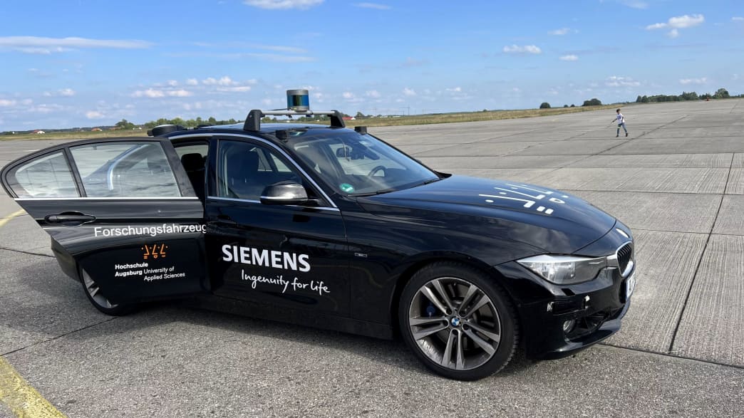 Forschungsfahrzeug in Zusammenarbeit mit der Hochschule Augsburg