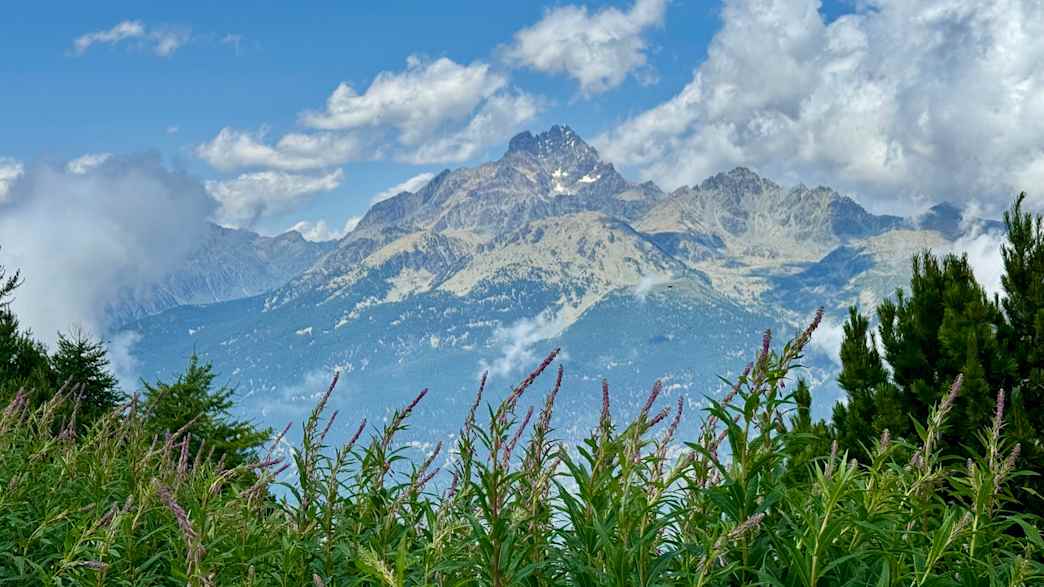 Berglandschaft am Colle di Sampeyre, Motorradstrecke in den italienisch-französischen Alpen