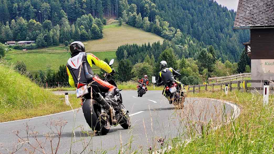 Motorradfahrt durch Eibiswald in Österreich.