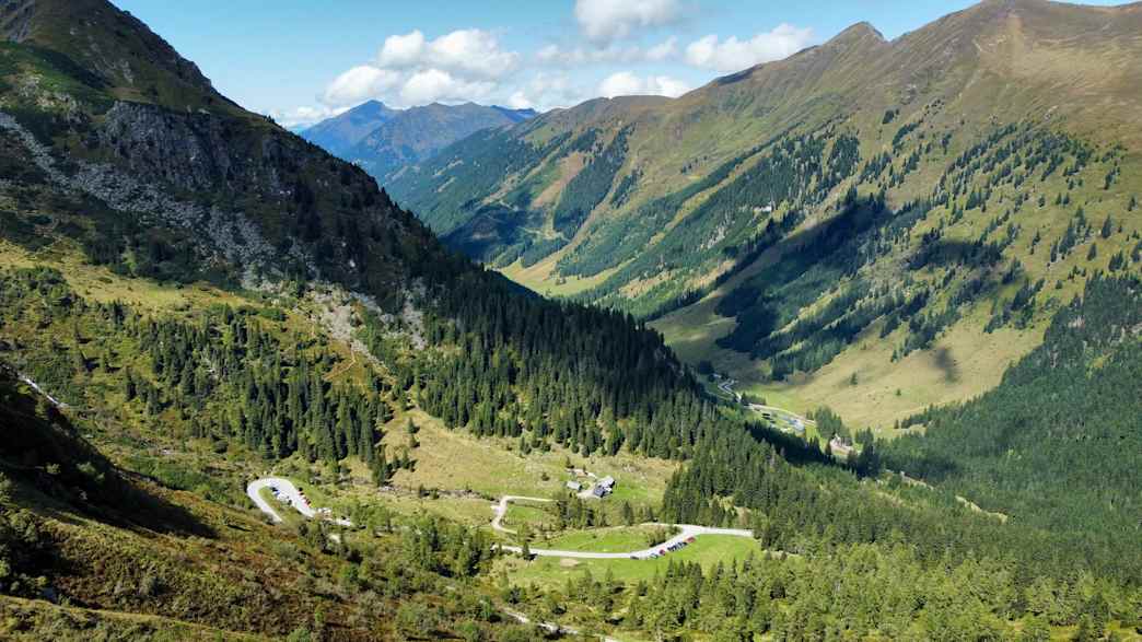 Aussicht auf die Nordseite des Sölkpass in Österreich.