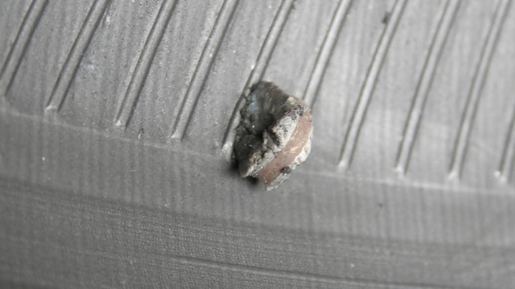 Reparaturkörper in Motorradreifen