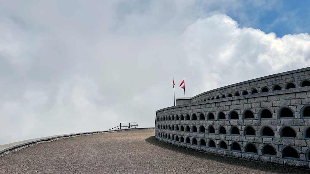Denkmal auf dem Monte Grappa
