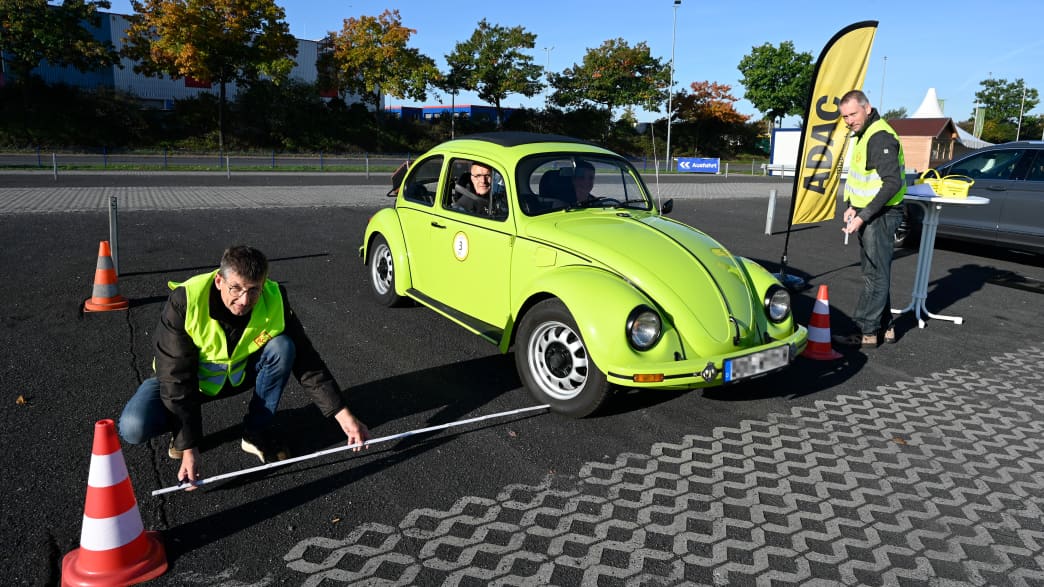 Ehrenamtliche Helfer beim ADAC Ortsclub