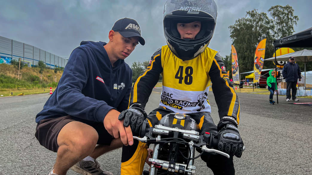 Ehrenamtliche Helfer beim ADAC Ortsclub