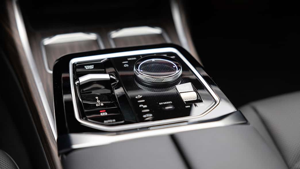 Die Automatikschaltung des BMW i7
