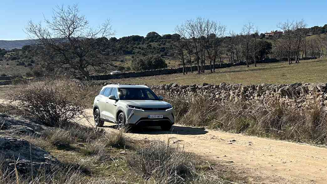 Der BYD Atto 2 bei einer Tesfahrt