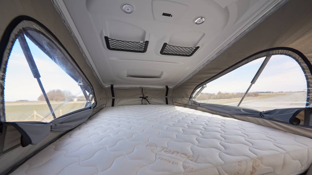 Bett im Hannes Camper