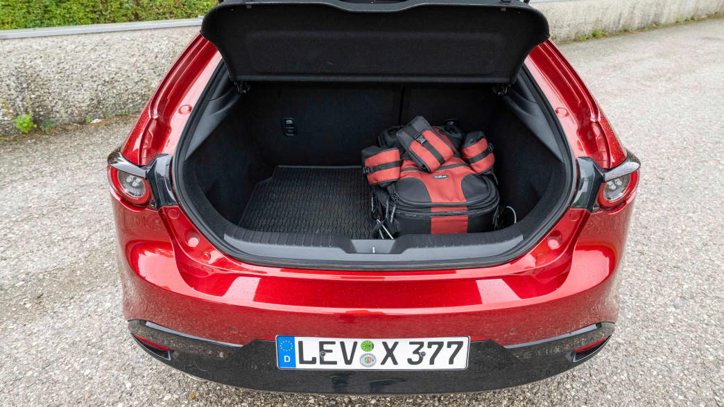 Kofferraum des  Mazda 3