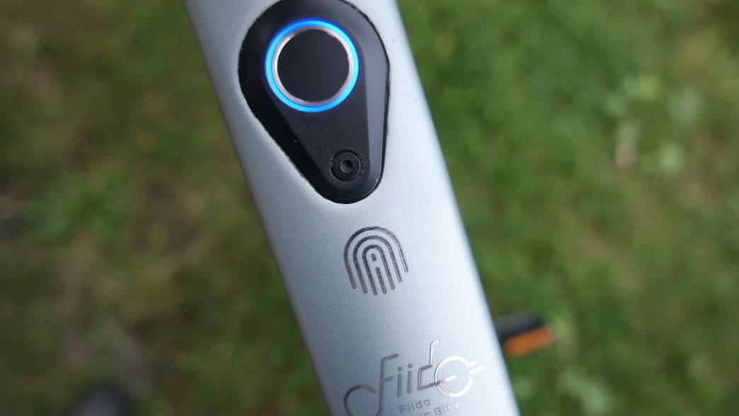 Fingerabdrucksensor am Rahmen des E-Bikes Fiido