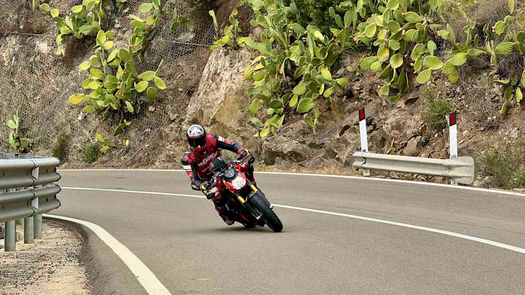 Tipps für Motorradtouren auf Sardinien von Magdalena Kosch