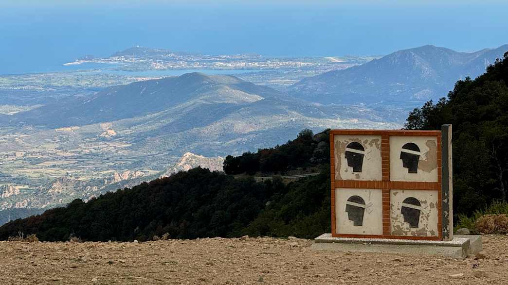 Tipps für Motorradtouren auf Sardinien von Magdalena Kosch