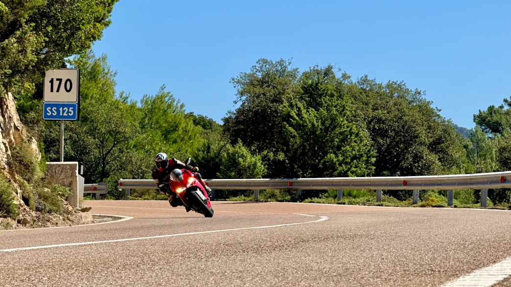 Tipps für Motorradtouren auf Sardinien von Magdalena Kosch
