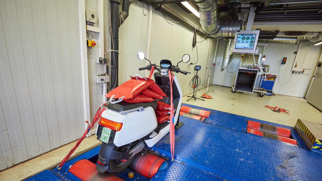 Der Elektro-Roller NIU N1S auf dem Prüfstand