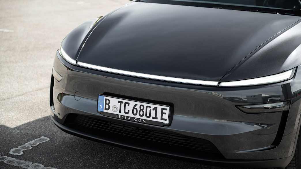 Scheinwerfer des Tesla Model Y