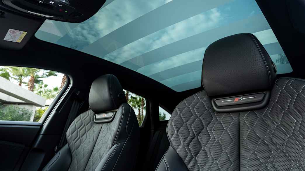 Dachfenster des Audi A6 e-tron