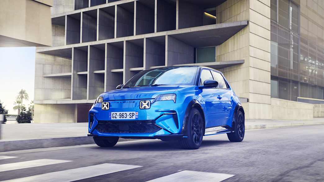 Der Alpine-a290 stehend