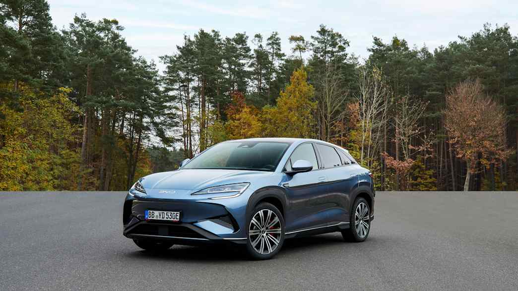 Der stehende BYD Sealion 7