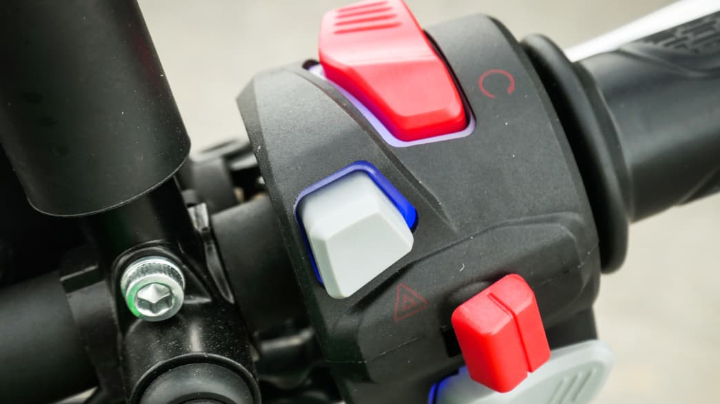 Detailaufnahme des Lenkers der Benelli 752S