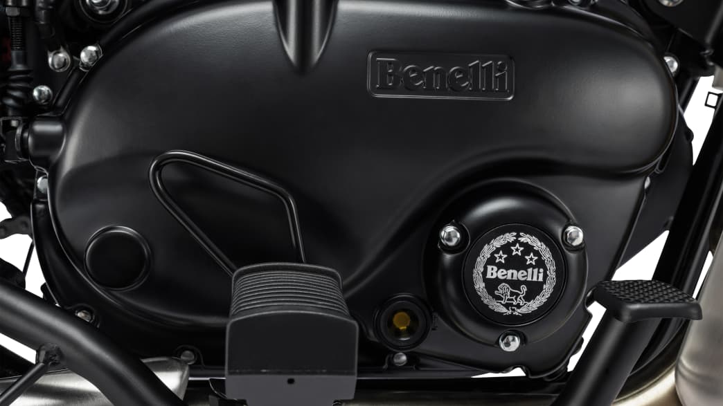 Detailaufnahme der Pedalen der Benelli Imperiale 400