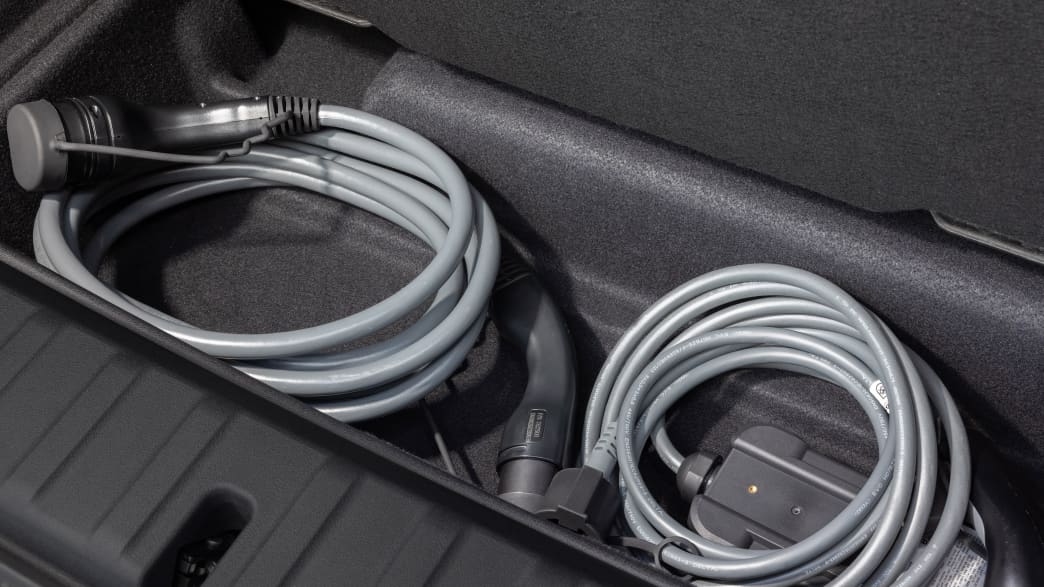 Ladekabel im BMW iX2