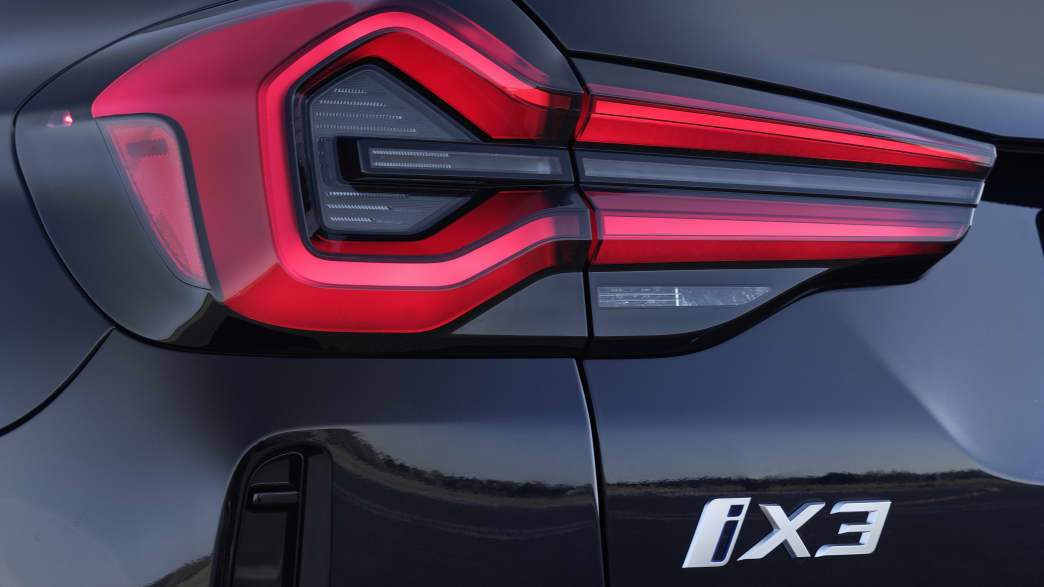 Ein Facelift des Elektroautos BMW IX3 wird vorgestellt