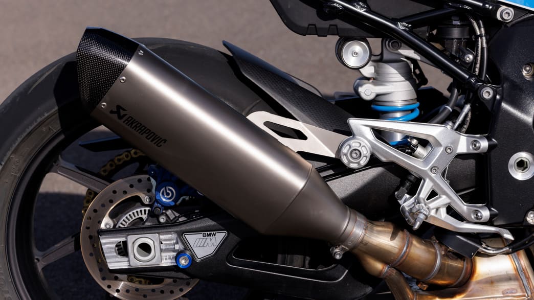 Der Auspuff der BMW M 1000 R