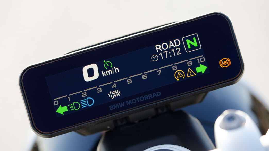 Display einer BMW R 12 Nine T